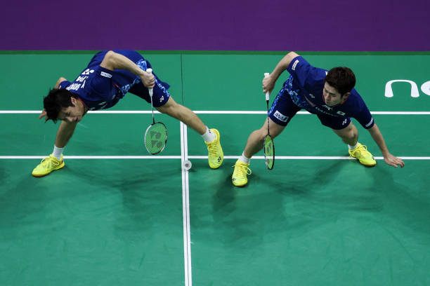 中小学羽毛球比赛规则:如何正确计分与判罚?