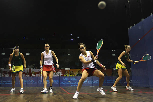 耐打型VS比赛型羽毛球:不同型号的优缺点对比