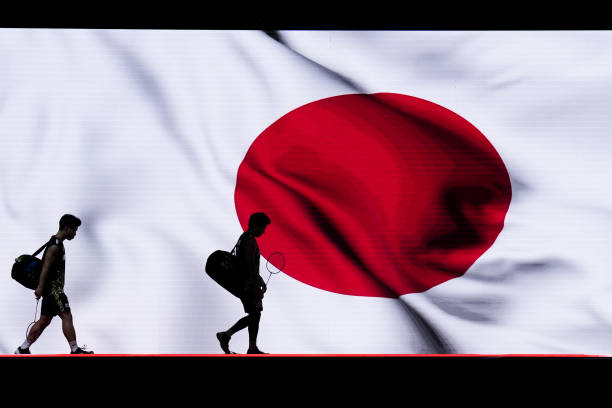 羽毛球拍重量对照表:从入门到高端,克数怎么选?