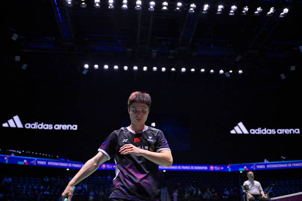 ASTEC羽毛球：专业装备助力你的球场表现