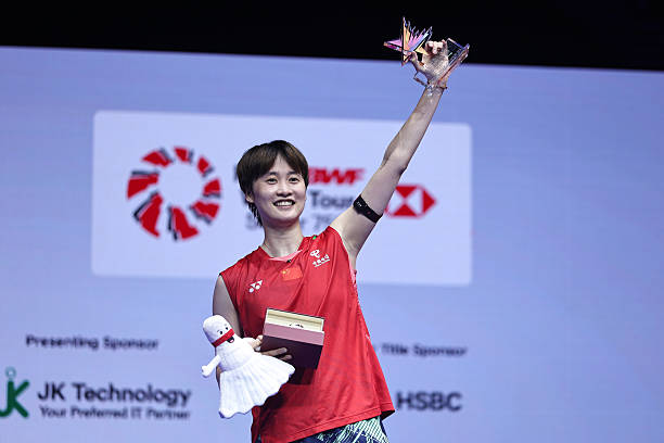 青少年羽毛球双打战术与配合训练指南