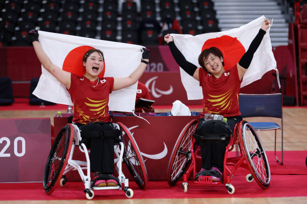 羽毛球高手必看：如何利用左手提升击球稳定性