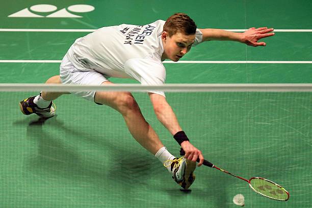 羽毛球选手黄雅琼的球拍磅数是多少?内行告诉你