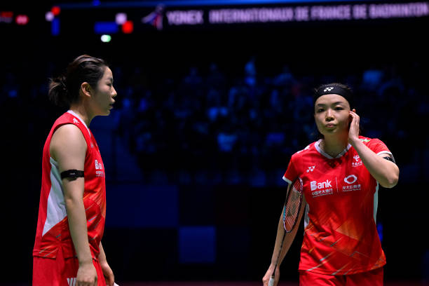 羽毛球比赛中换边和间歇时间的规定