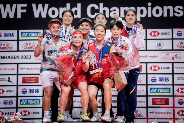 羽毛球发球15米限制：对业余和专业选手的影响