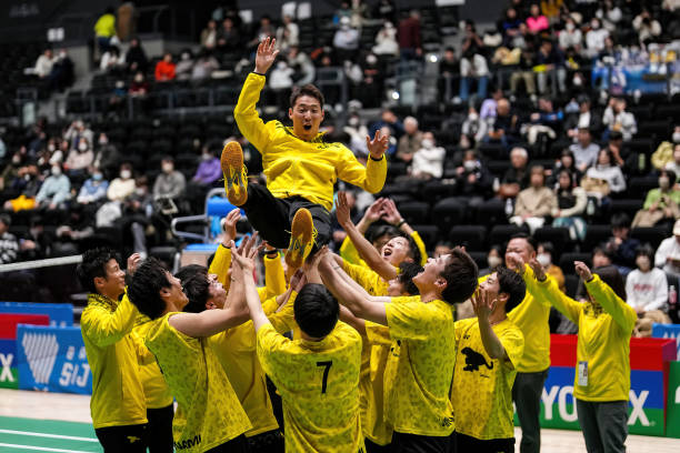 10U羽毛球拍 vs 传统球拍:谁更适合你的打法?