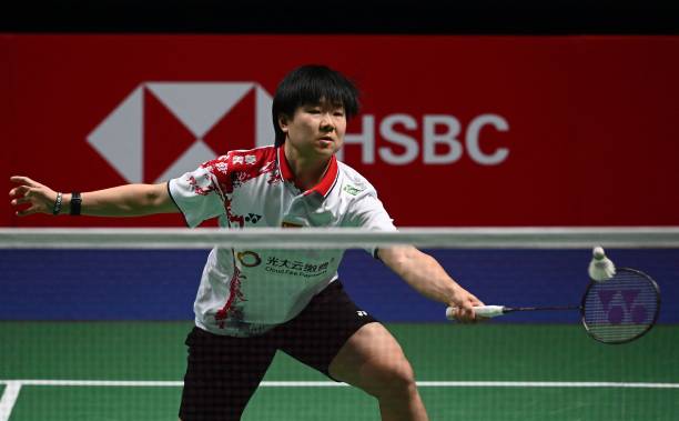 羽毛球单打界线规则:发球区与比赛区的区别