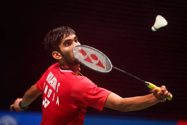 10款底盖印有M的羽毛球拍推荐，适合不同水平选手