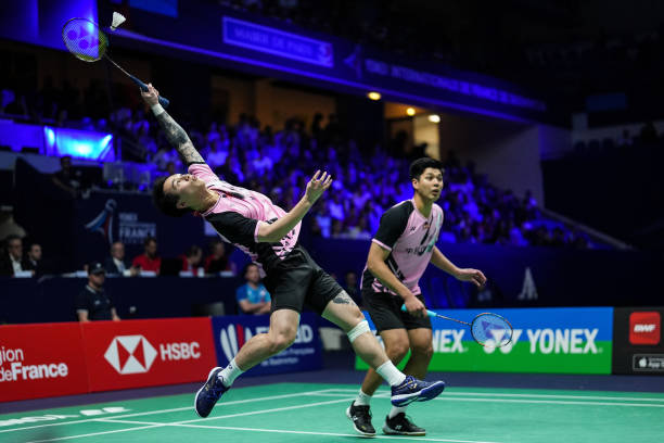 羽毛球场地线名称速记:轻松掌握比赛规则