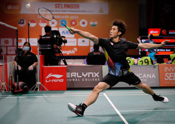 比赛必知！羽毛球发球过线规则及裁判判罚标准