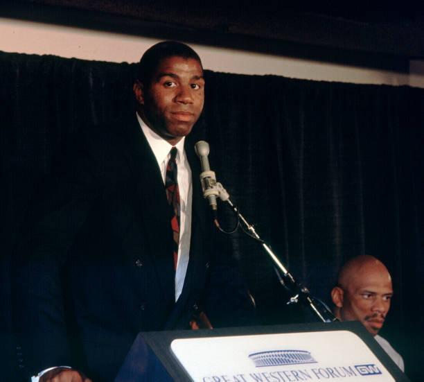 篮球比赛标准用球规格:几号球最常用?