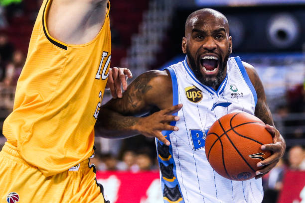 篮球解说天团坐镇jrs直播nba篮球tv，带来专业赛事分析