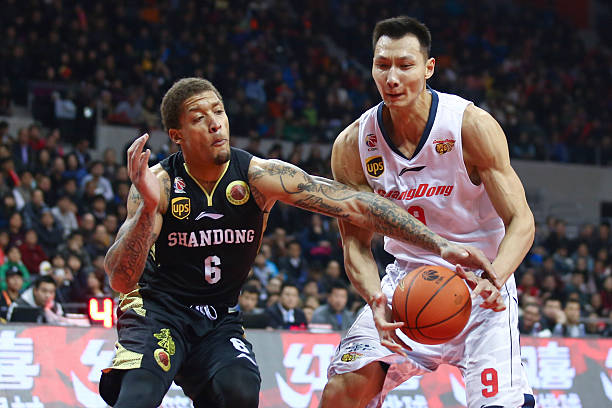 零基础篮球教学:三步上篮之跳步终结,轻松摆脱防守