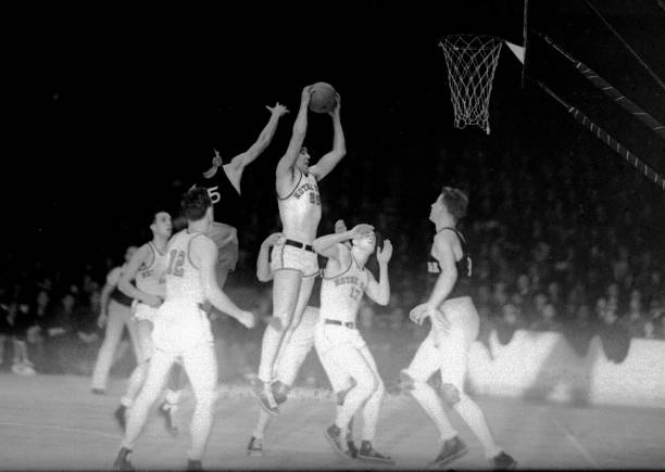 小前锋与大前锋：篮球场上的黄金搭档