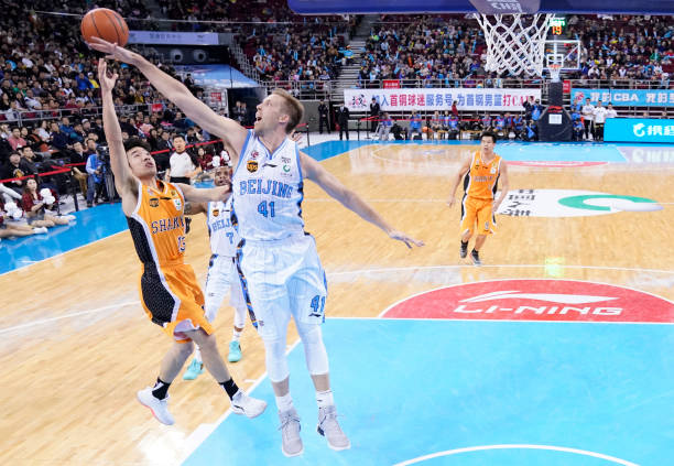 夏季联赛落幕,球队新阵容初显雏形