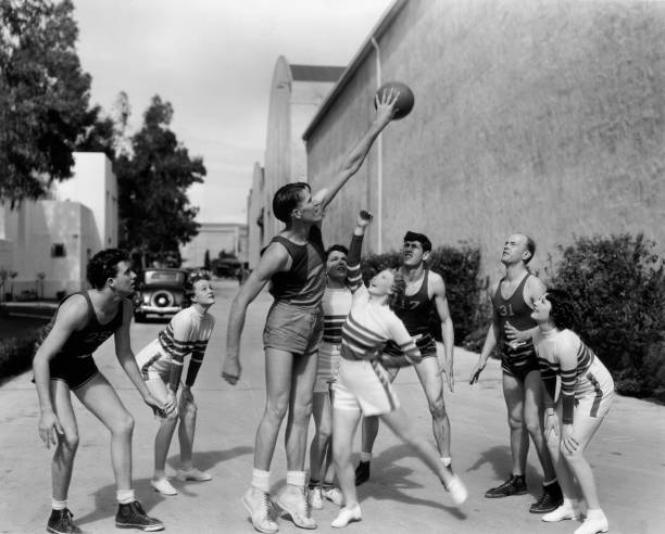 今日赛果:快船三分雨浇灭热火,伦纳德乔治合砍60分