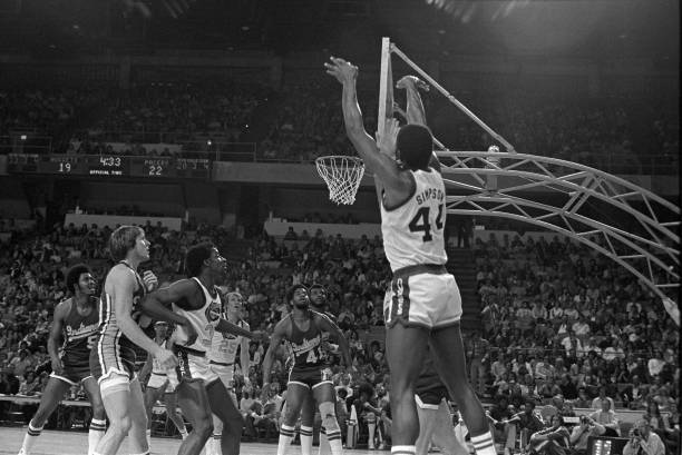 冠军戒指的市场价值:拍卖会上最昂贵的NBA戒指盘点