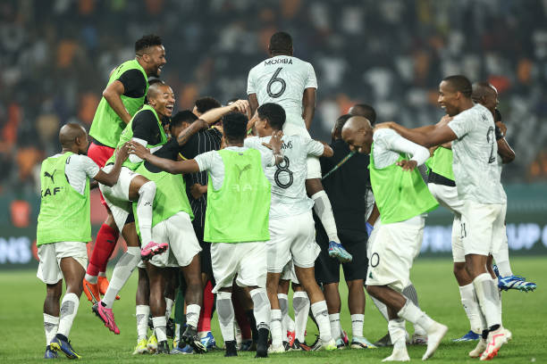 从本泽马到姆巴佩：法国队10号球衣的演变史