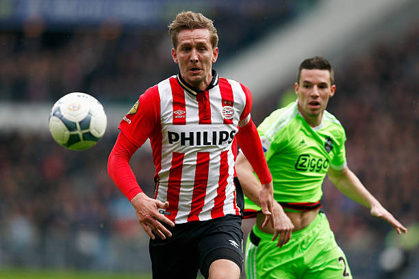 历史性一刻!2122欧冠冠军捧杯盛典