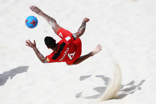 C罗的慈善密码：20年坚持捐款，为何他如此热衷公益？