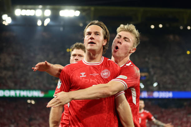 欧冠夜狂欢!巴萨国米大战免费观看全解析