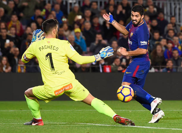 欧冠决赛完整录像:从开场到颁奖,重温激情之夜!