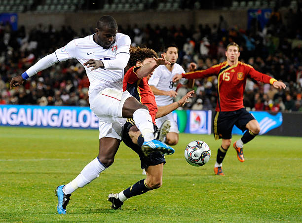 今晚足球赛赛后速评：胜利属于哪支球队？