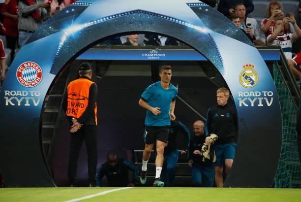 巴萨的巨额债务如何影响了梅西的转会可能?