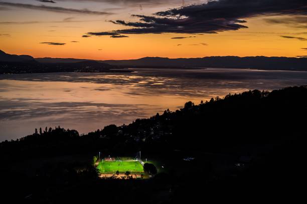 足球绕杆训练方法：助力福建体育中考提分