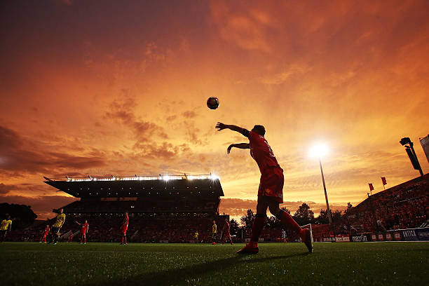 超越700球大关:足坛进球机器的传奇故事