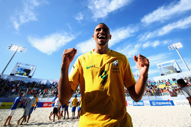 裁判必读:2025足球竞赛规则完整指南