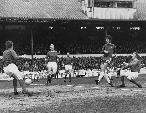 德甲射手榜动态:哈兰德梅开二度助多特2-2平局