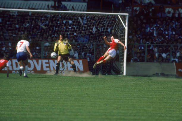 2021中超联赛总结：疫情影响下的赛季特点与未来展望