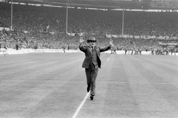 速度与技巧的完美结合:罗纳尔多巅峰时期比赛精华