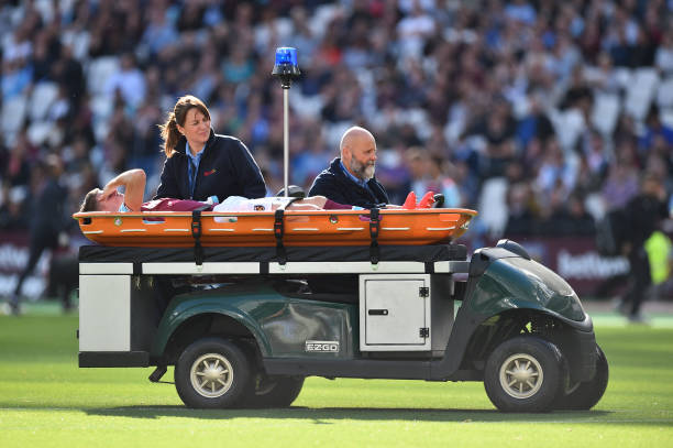 从“上帝之手”到连过五人:马拉多纳如何一战封神?