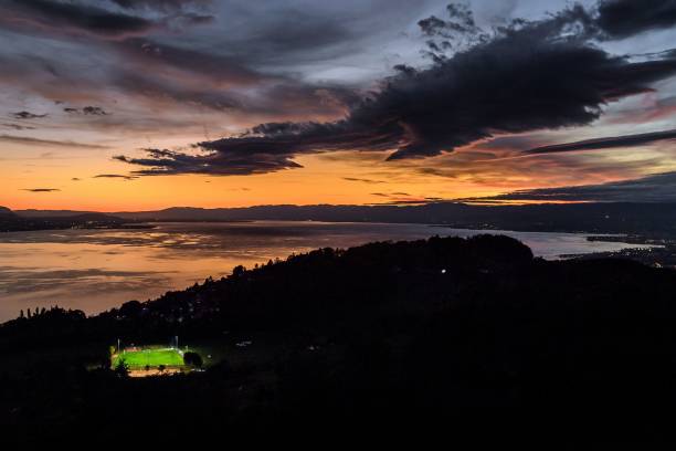 C罗再破纪录!单赛季30球+10助,状态无人能挡