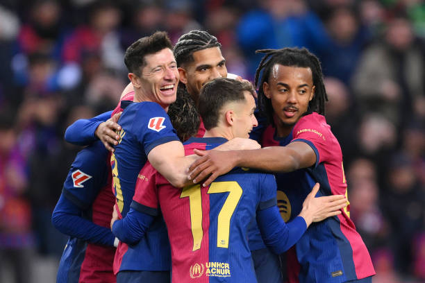 实况点球中的隐藏技巧:踢出无解射门的秘密