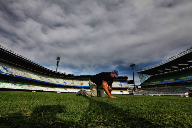 点球技巧教学：如何合法利用助跑规则提升进球率