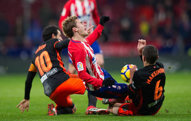 贝林厄姆FM2024属性对比其他顶级中场：谁更强？