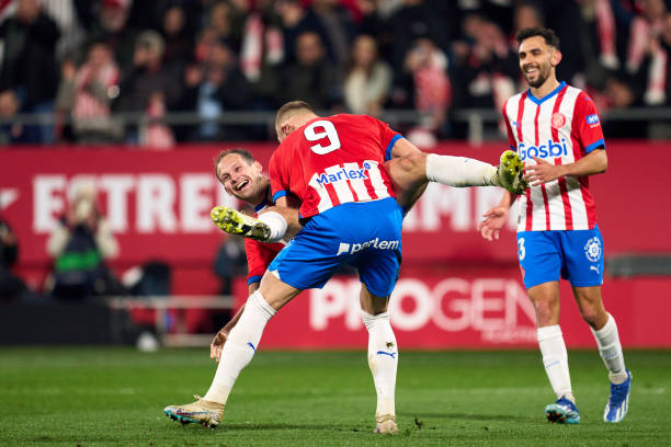 黑马先下一城,传统劲旅终场扳平比分