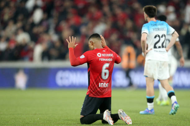 C罗vs梅西:2010/11欧冠射手王的巅峰对决