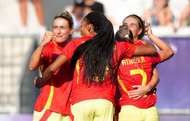 从梅西、内马尔到今夏新援,近年法甲顶薪球员的变迁史。