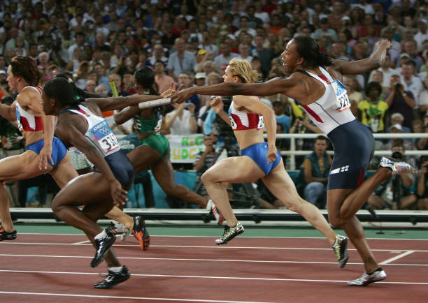 奥运赛场中国力量爆发!一小时连夺两金震撼世界