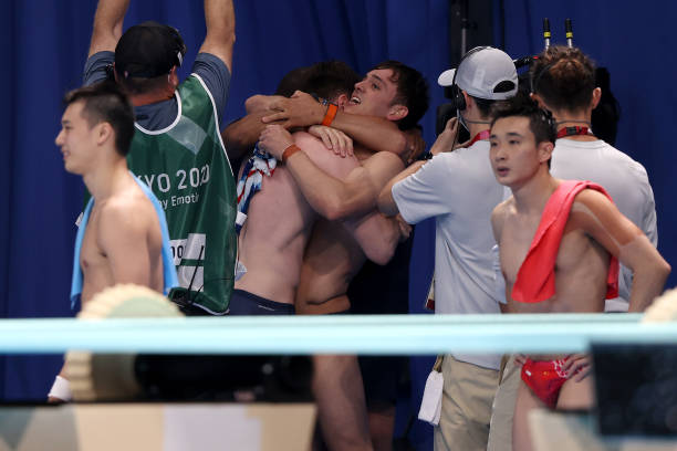 苏炳添身高英尺与博尔特等飞人的对比