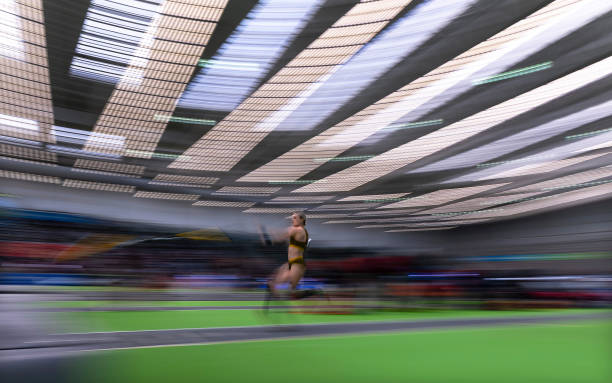 从科斯塔迪诺娃到拉斯茨科:女子跳高世界纪录的传承