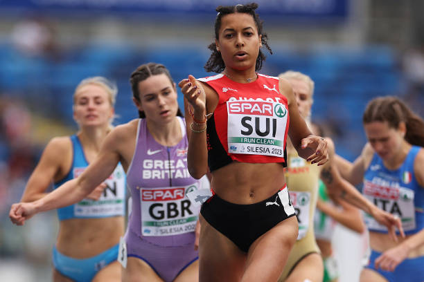 从零开始学习曲棍球守门员的基本动作