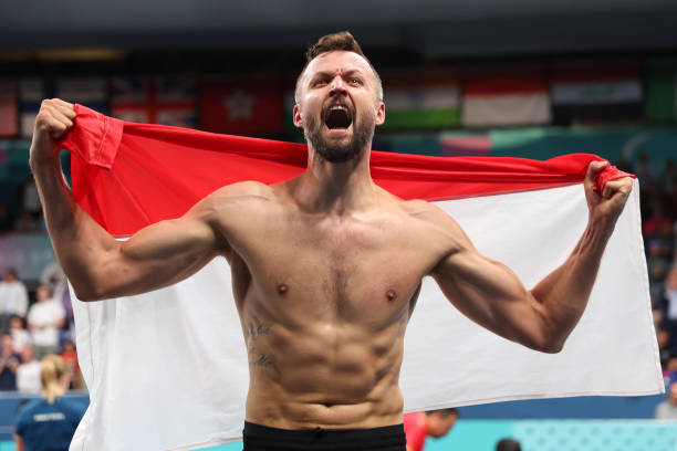 乒乓球直播室访谈:对话奥运冠军,分享赛场故事