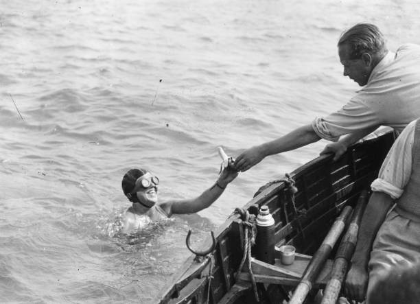 如何快速折叠便携式游泳船?详细教程来了