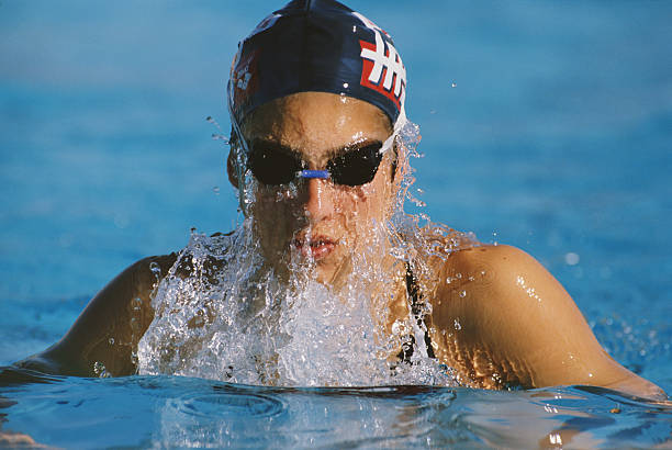 耳朵进水会引发中耳炎吗?游泳爱好者必看