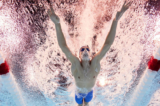 关于艾滋病传播的常见误解，泳池游泳是否危险？